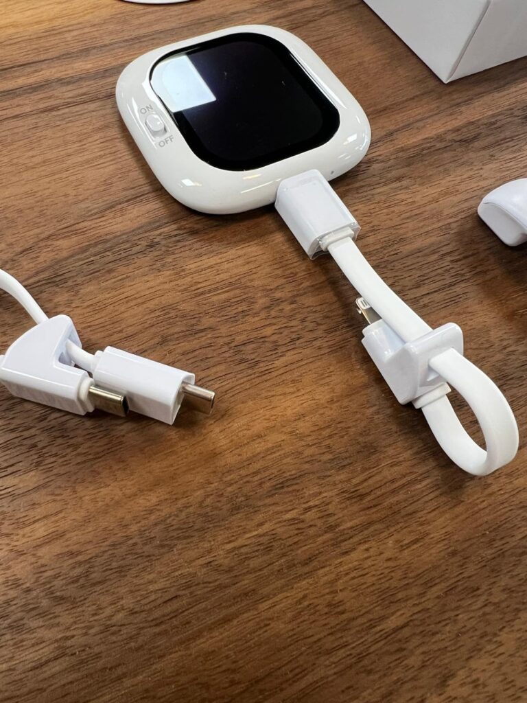 Absolutely love this little gadget! As someone who does a lot of content creation, this Vlogmate Mini Selfie Monitor has made a real difference in how I film with my iPhone.

First off, the setup was super easy—just snap it on, plug it in, and you’re ready to go. I was worried it might be complicated, but honestly, it’s almost foolproof. The build quality feels solid and it attaches securely to my phone, even with a thin case on. Mr. George, Delta state